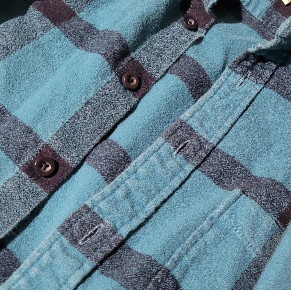 Flannel - Picture 3 of 5
